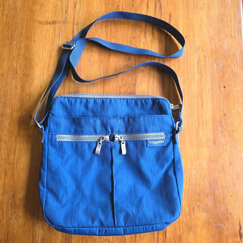BAGGALLINI Slim Blue Nylon Crossbody Purse Bag Travel Washable